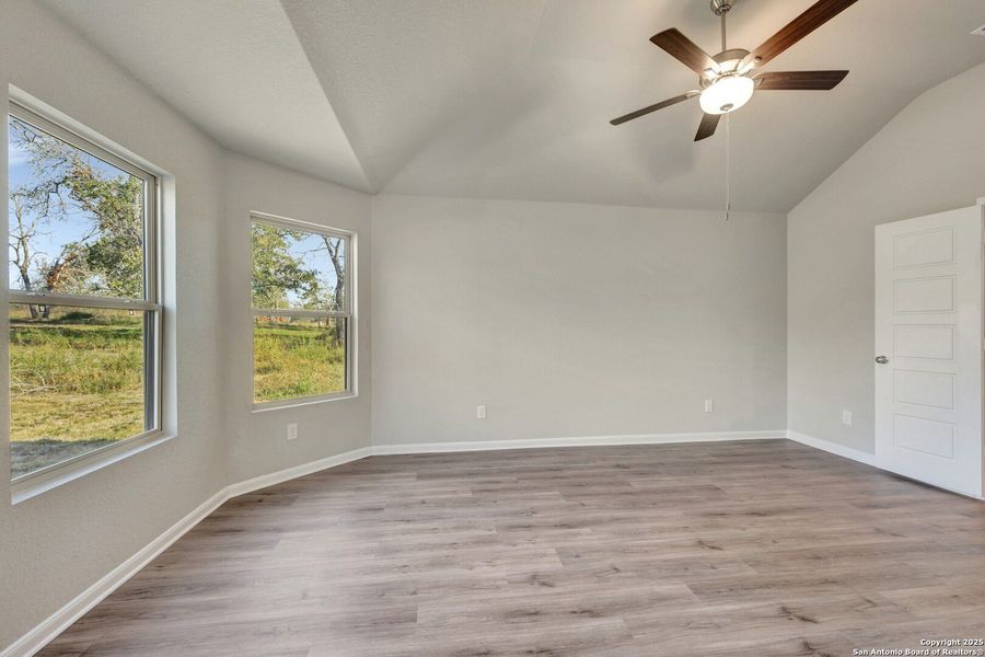 Spacious, unfurnished interior of a new home in Jordan's Ranch, San Antonio (Image 19). Spacious, unfurnished interior of a new home in Jordan's Ranch, San Antonio (Image 19).