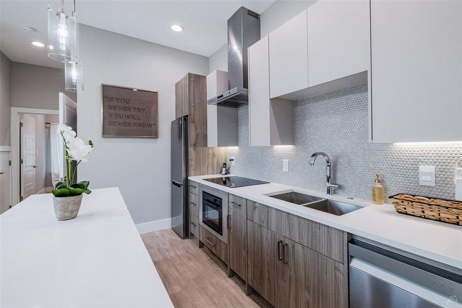 Furnished interior view inside a new home in , Fort Worth (Image 21).