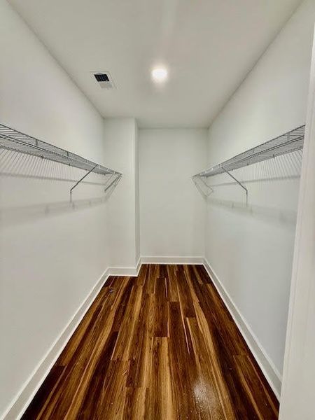 Spacious, unfurnished interior of a new home in , North Charleston (Image 33).