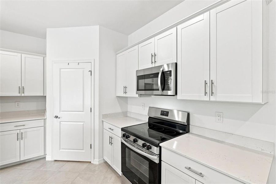 Furnished interior view inside a new home in , Venice (Image 10).