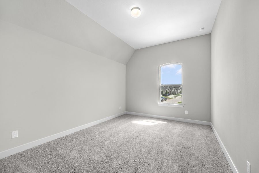 Spacious, unfurnished interior of a new home in Jordan Ranch, Katy (Image 24).