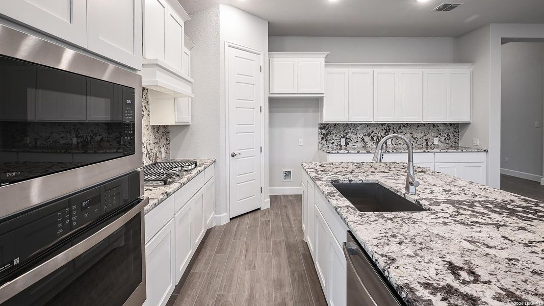 Furnished interior view inside a new home in Johnson Ranch 55', Bulverde (Image 10).