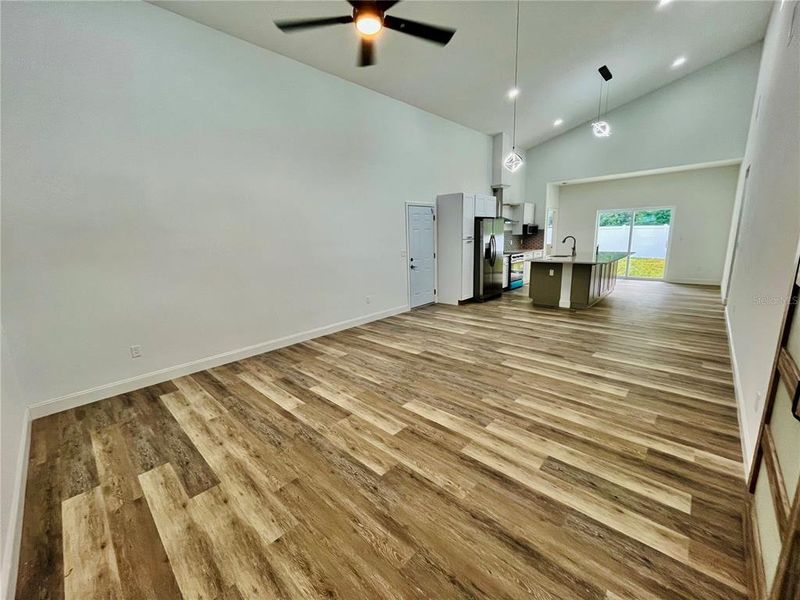 Spacious, unfurnished interior of a new home in , New Port Richey (Image 27).