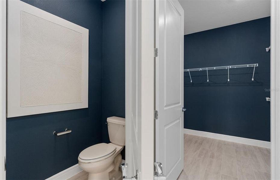 Furnished interior view inside a new home in Del Webb Lakehaven, Clermont (Image 16).