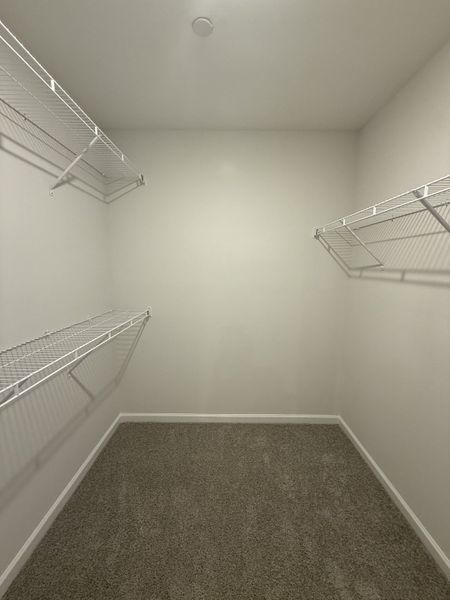 Spacious, unfurnished interior of a new home in Bradley Bend, Ashland City (Image 15).