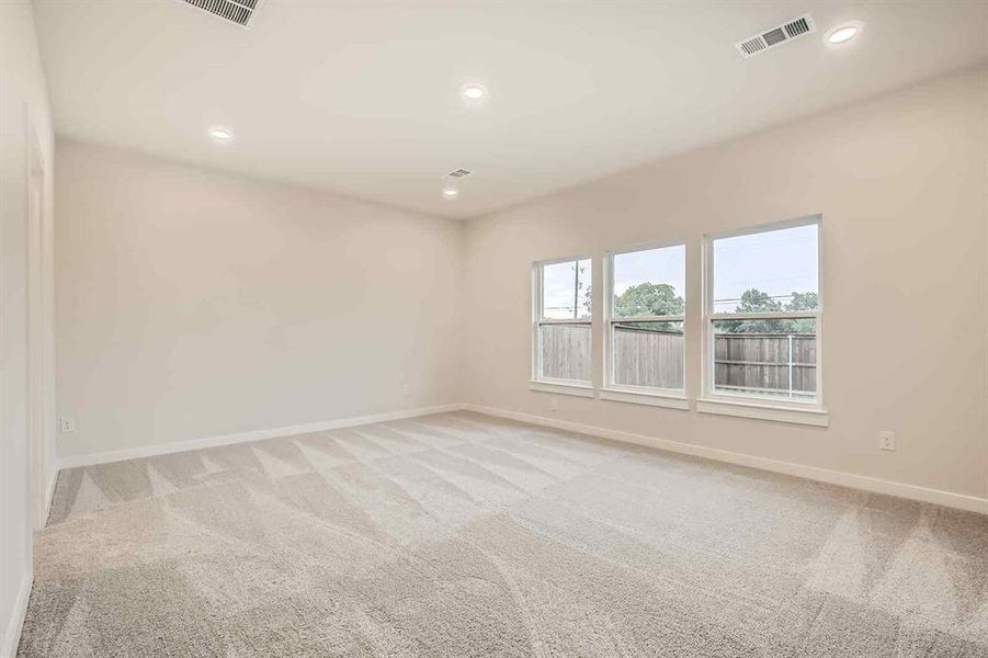 Spacious, unfurnished interior of a new home in Prestige Collection at Overland Grove, Forney (Image 16).