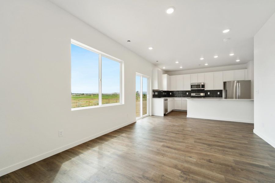 Spacious, unfurnished interior of a new home in Granary, Johnstown (Image 14).