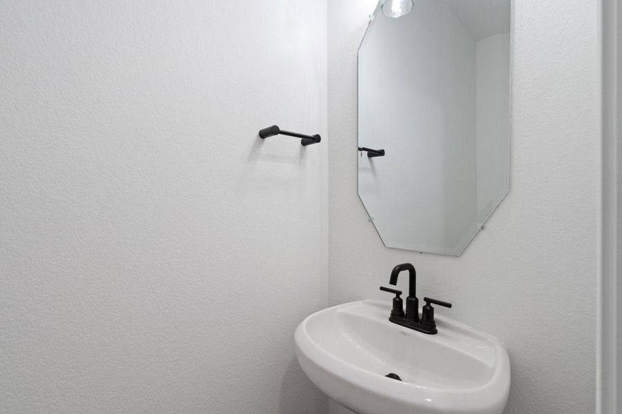 Sample product photo. Actual exterior and interior selections may vary by homesite. Photo may be virtually staged