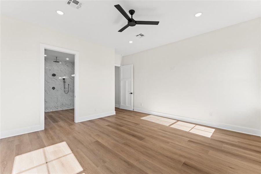 Spacious, unfurnished interior of a new home in , Woodway (Image 22).