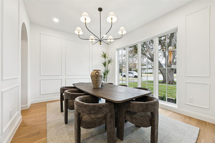 Furnished interior view inside a new home in , Dallas (Image 9).