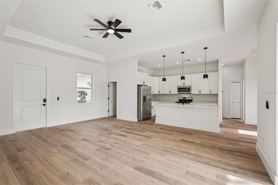 Spacious, unfurnished interior of a new home in , North Port (Image 18).