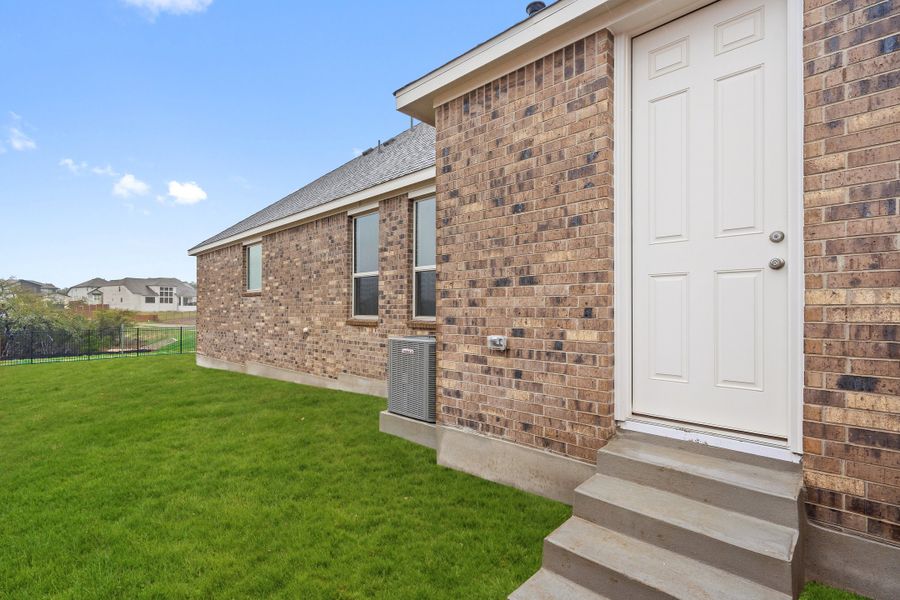 Representative exterior details of a home built from the Palmer by Ashton Woods in The Estates at La Cima, San Marcos (Image 32).