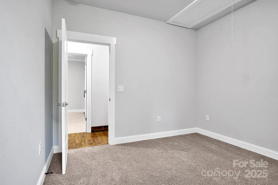 Spacious, unfurnished interior of a new home in , Salisbury (Image 38).