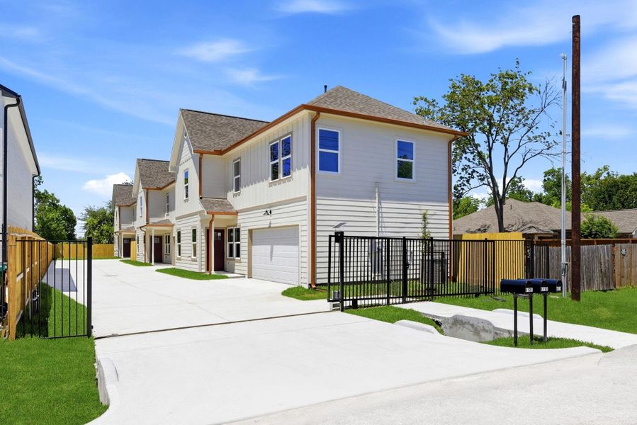 Front exterior of a new home in , Houston, TX, highlighting curb appeal (Image 22). Front exterior of a new home in , Houston, TX, highlighting curb appeal (Image 22).