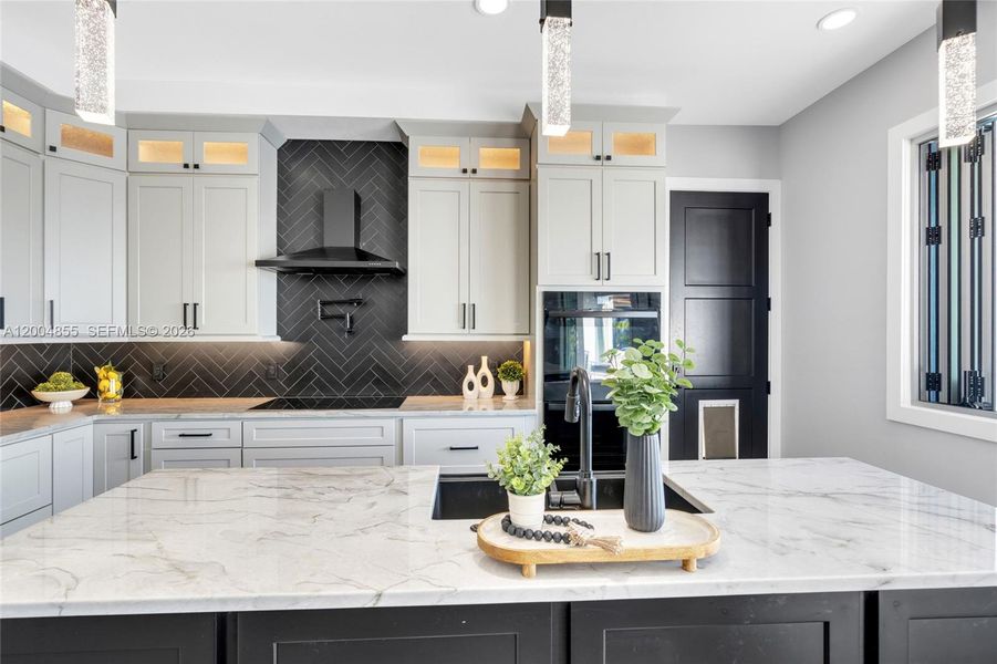 Furnished interior view inside a new home in , Cape Coral (Image 8).