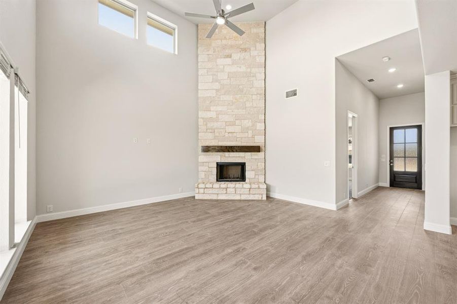 Spacious, unfurnished interior of a new home in Hayes Crossing, Midlothian (Image 34).