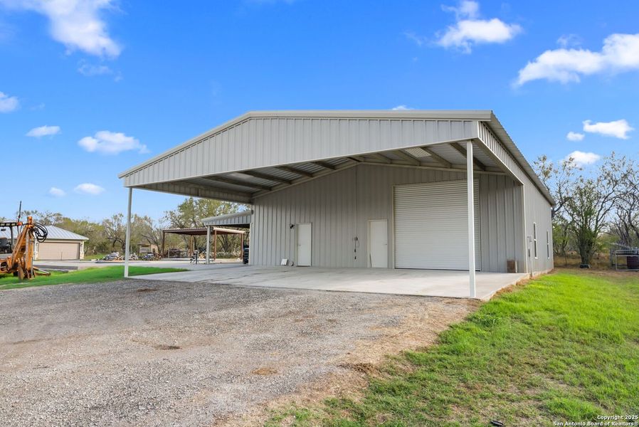 Exterior details and patio area of a home in , Adkins (Image 12).