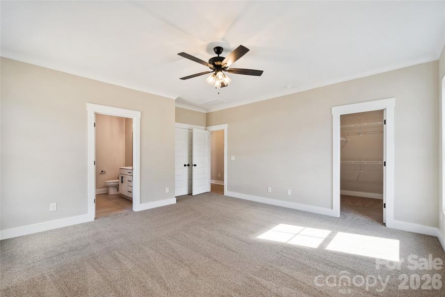 Spacious, unfurnished interior of a new home in , Stanfield (Image 26).