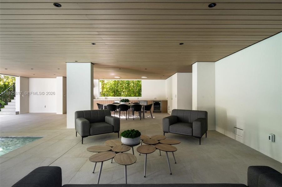 Community amenities in , Miami (Image 38).