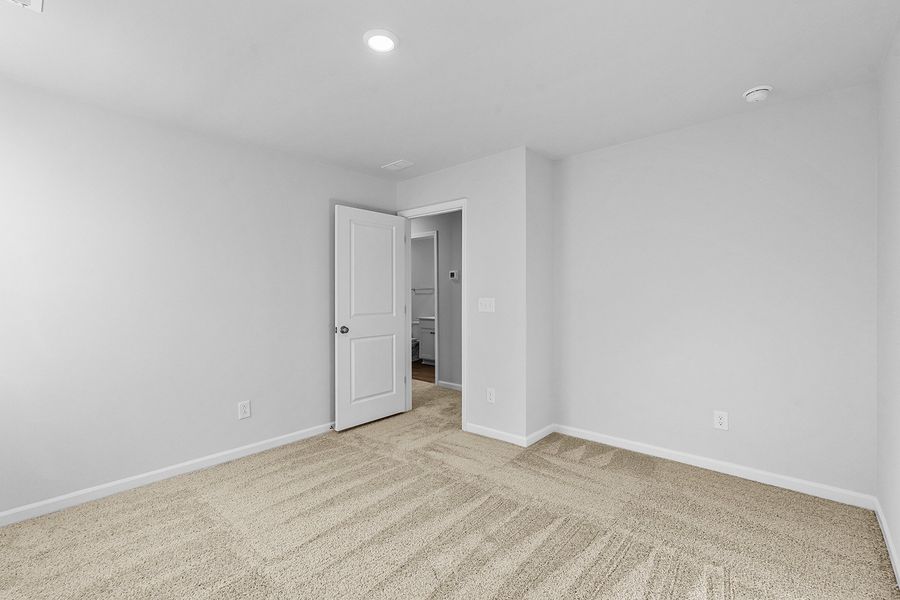 Spacious, unfurnished interior of a new home in Fieldstone, Lexington (Image 34). Spacious, unfurnished interior of a new home in Fieldstone, Lexington (Image 34).