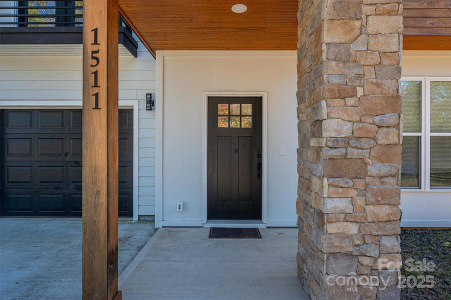 Image 37 of a home in .