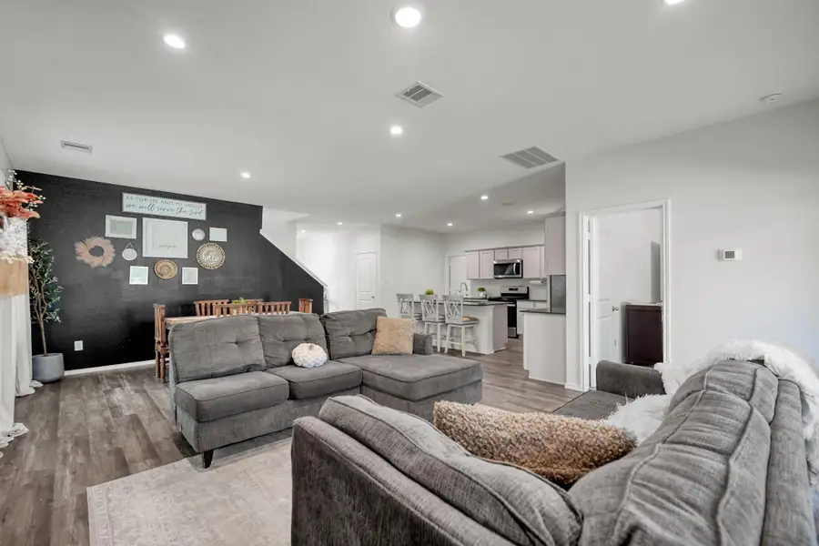 Furnished interior view inside a new home in Summerwood Trails, Willis (Image 4). Furnished interior view inside a new home in Summerwood Trails, Willis (Image 4).