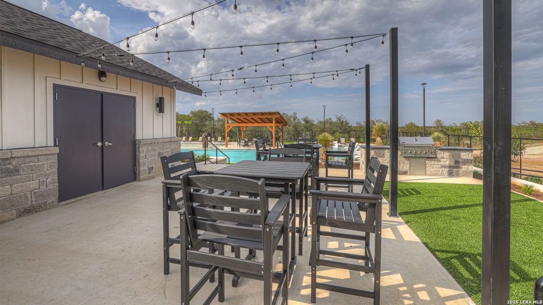 Community amenities in Bollinger, Maxwell (Image 24).
