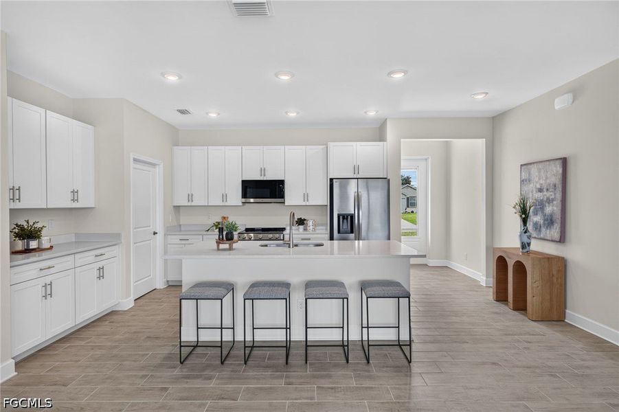 Furnished interior view inside a new home in Cape Coral, Cape Coral (Image 12).