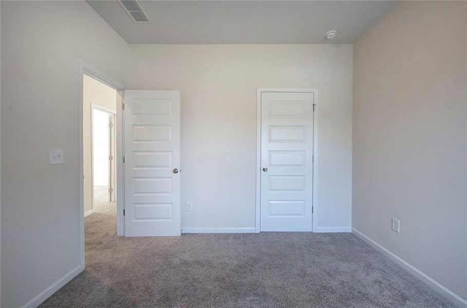 Spacious, unfurnished interior of a new home in , Cartersville (Image 17).