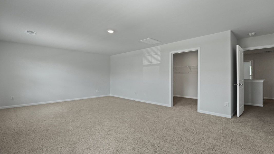 Spacious, unfurnished interior of a new home in The Ranch, Holly Hill (Image 22).