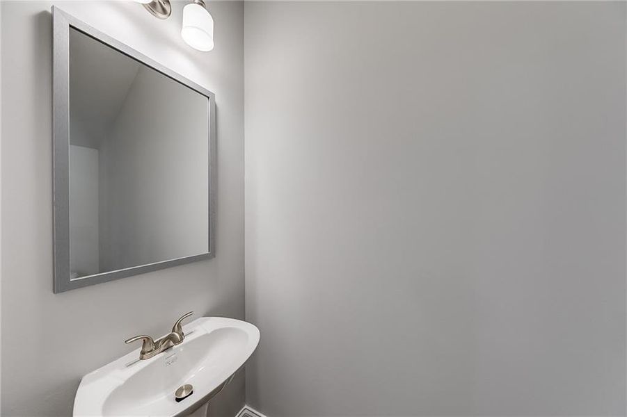 Image 33 of a home in .