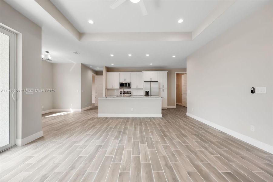 Spacious, unfurnished interior of a new home in , Labelle (Image 10).