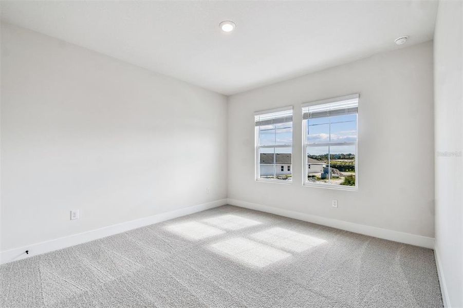 Spacious, unfurnished interior of a new home in North River Ranch – Townhomes, Parrish (Image 34).