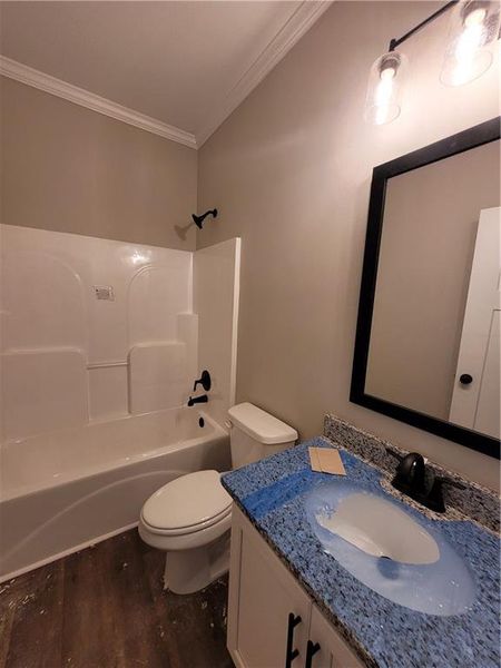 Furnished interior view inside a new home in , Dallas (Image 6).