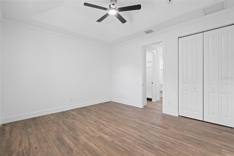 Spacious, unfurnished interior of a new home in , Okeechobee (Image 29).