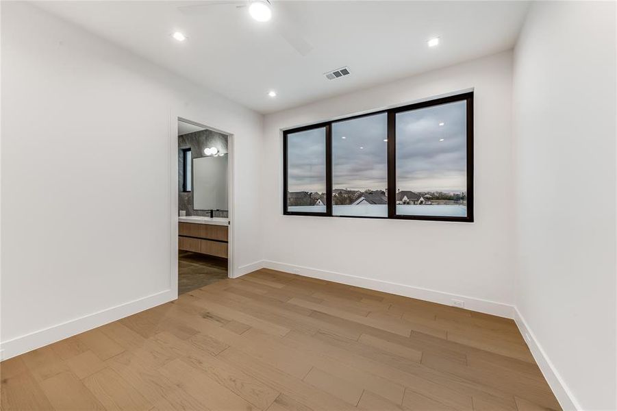 Spacious, unfurnished interior of a new home in , Heath (Image 22).