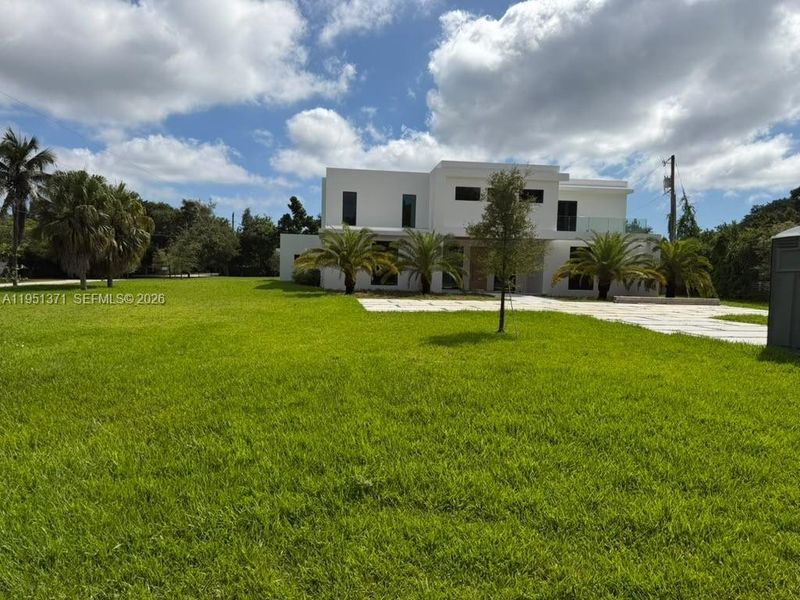 Image 44 of a home in .