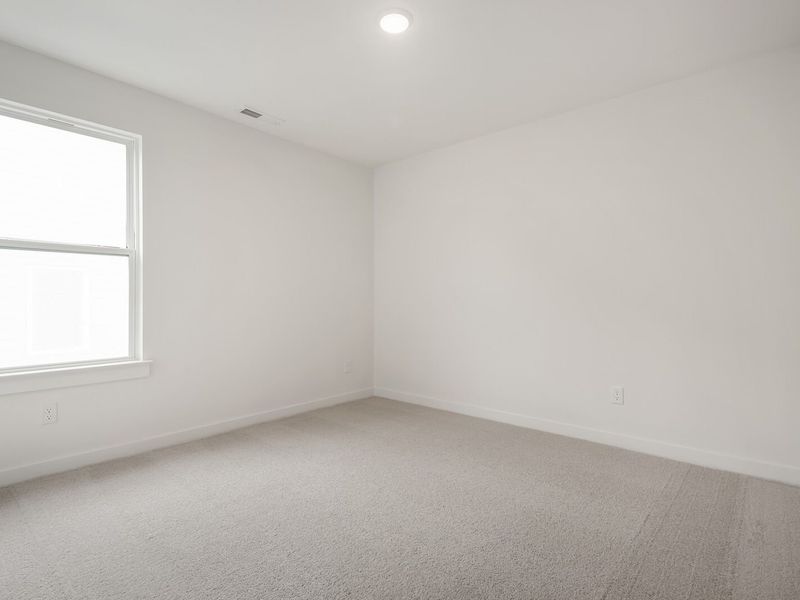 Spacious, unfurnished interior of a new home in Woods Crossing, Gallatin (Image 41).