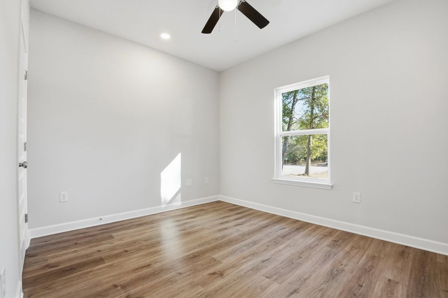 Spacious, unfurnished interior of a new home in , Crestview (Image 31).