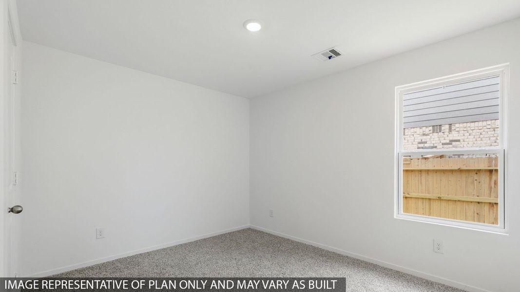 Spacious, unfurnished interior of a new home in Cypress Green, Tomball (Image 18).