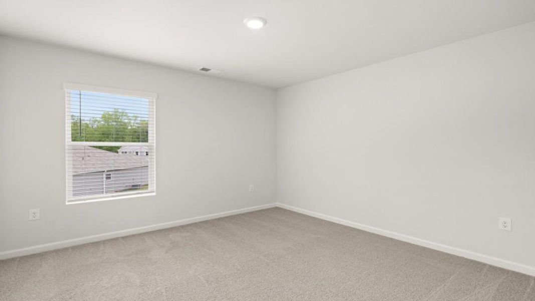 Spacious, unfurnished interior of a new home in Oakleigh Glen, Dallas (Image 21).