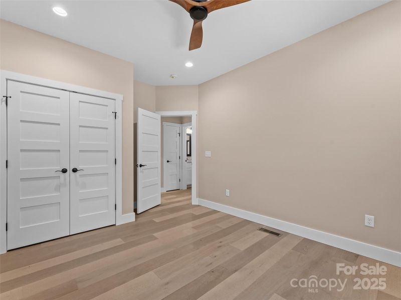 Spacious, unfurnished interior of a new home in , Hendersonville (Image 17).