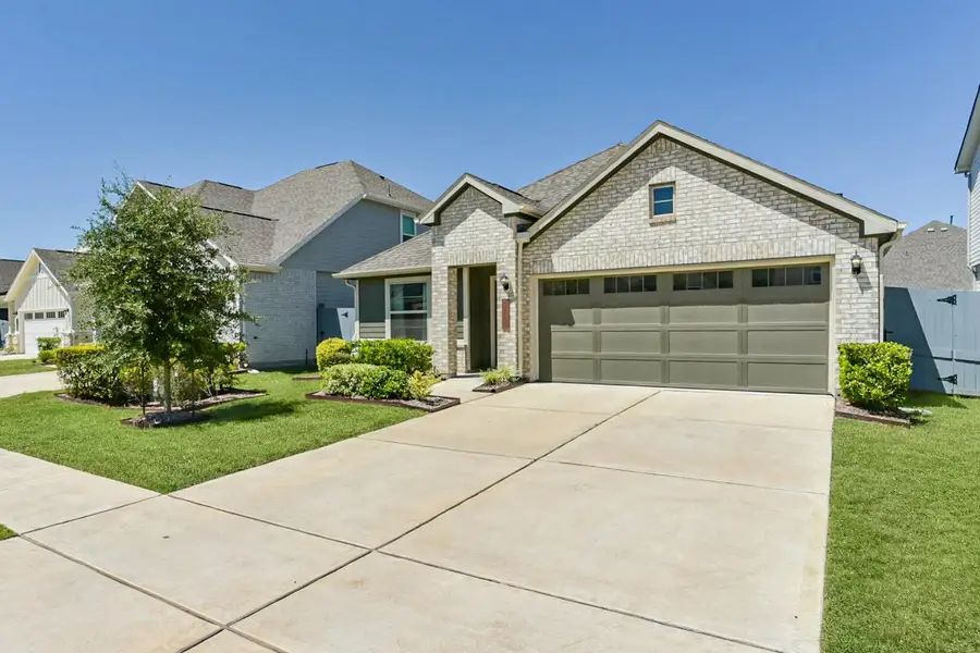 8422 Red Shiner Way is ready for its new owners and truly move in ready! Call today to schedule your private tour and see everything this home has to offer. 8422 Red Shiner Way is ready for its new owners and truly move in ready! Call today to schedule your private tour and see everything this home has to offer.