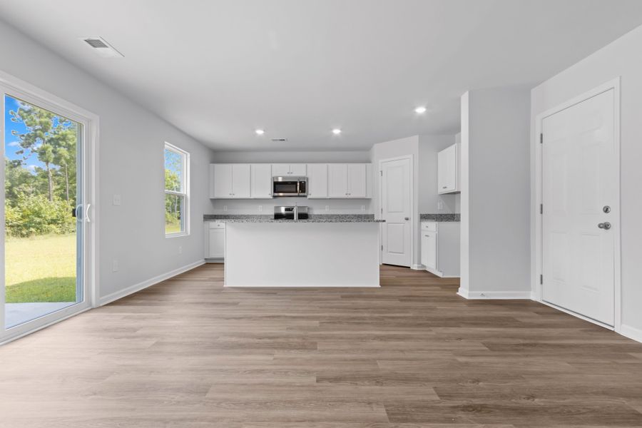 2,433sf New Home in Conway, SC.  - Slide 4