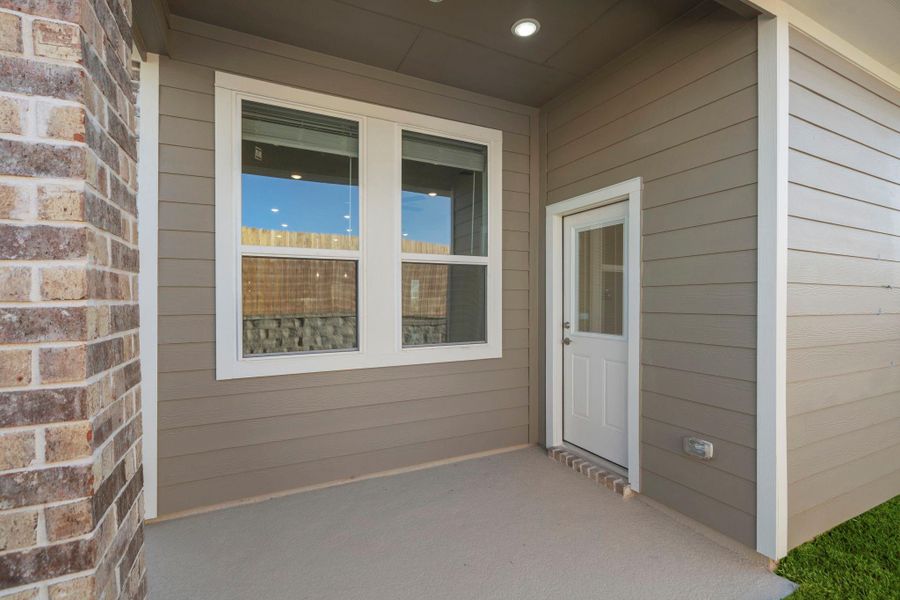 Exterior details and patio area of a home in Emory Glen, Magnolia (Image 3).