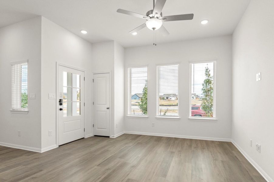 Spacious, unfurnished interior of a new home in Trace, San Marcos (Image 25).