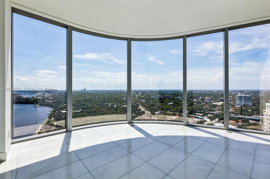 Condo located in Miami, FL showcasing its design and architecture (Image 29). Condo located in Miami, FL showcasing its design and architecture (Image 29).