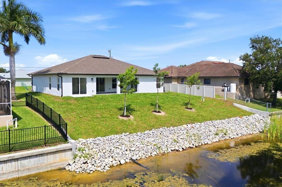 Exterior details and patio area of a home in , Cape Coral (Image 35).