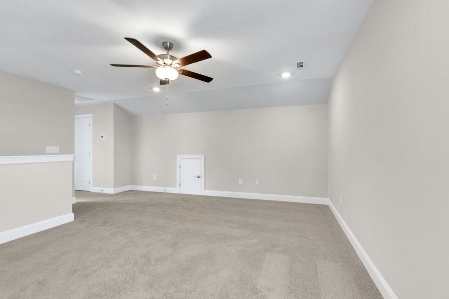 Spacious, unfurnished interior of a new home in Rutherford, Columbia (Image 38). Spacious, unfurnished interior of a new home in Rutherford, Columbia (Image 38).