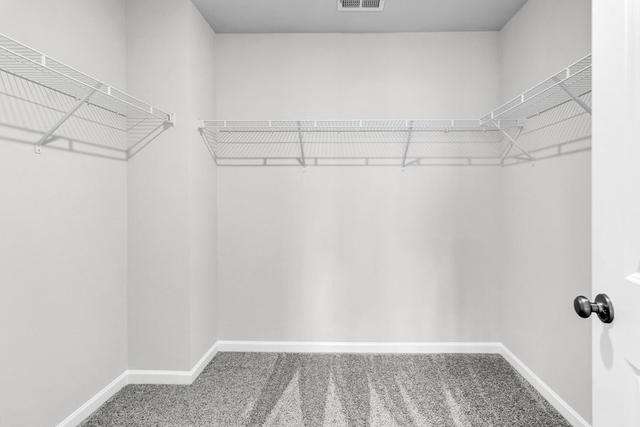 Spacious, unfurnished interior of a new home in Central Creek, Goose Creek (Image 19).